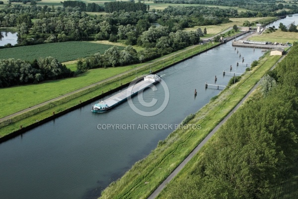 PÃ©niche, Ã©cluse de KÅnigsmacker, Moselle 57